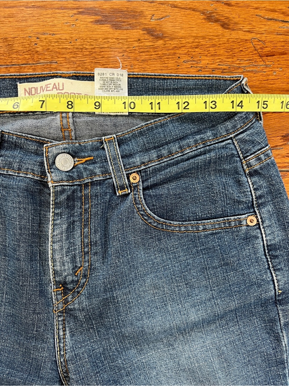 Levi’s Women’s Denim Jeans Size 4 - Picture 5 of 9